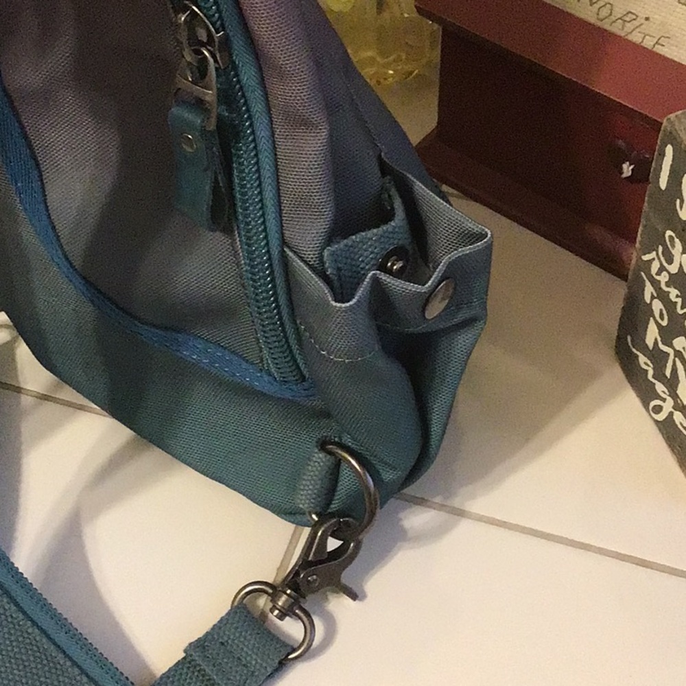 ‘KL928’ Canvas Sling/Crossbody NWOT (#7) - Picture 5 of 11